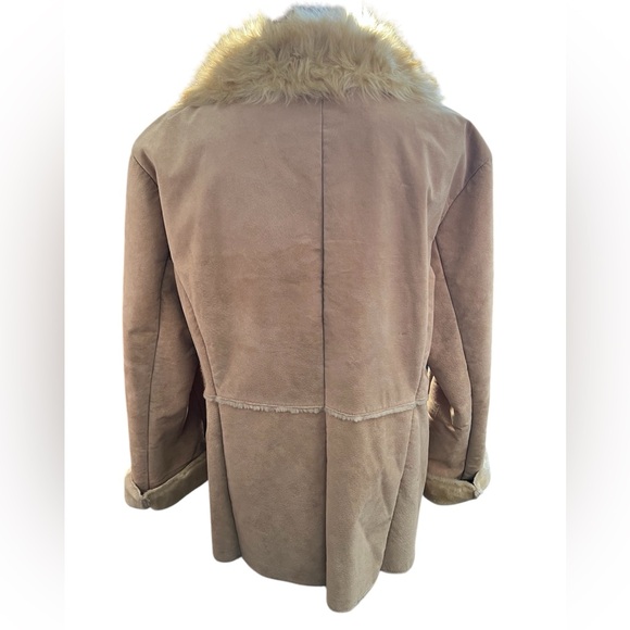 Beige vintage suede coat with faux fur trim